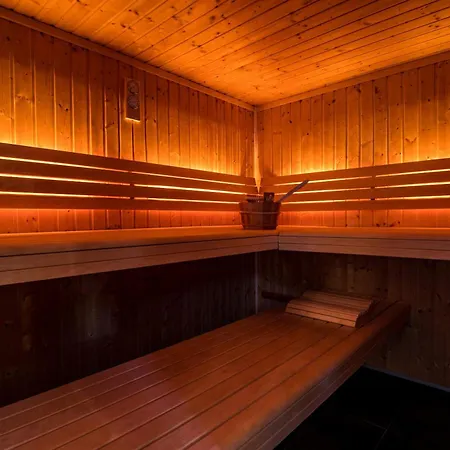 Private Whole-hotel In 360 Alpine Views Sauna & Hot Tub 샬레 *