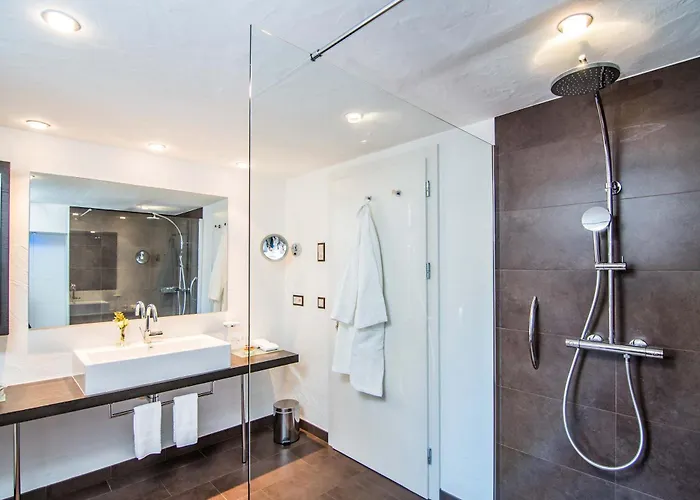 Private Whole-hotel In 360 Alpine Views Sauna & Hot Tub *