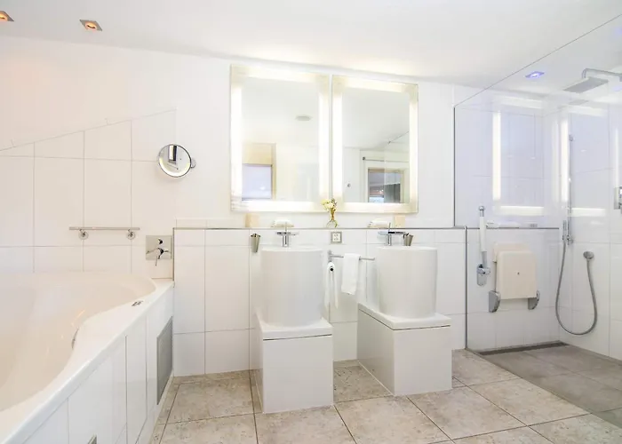 Private Whole-hotel In 360 Alpine Views Sauna & Hot Tub 木屋 萨斯费