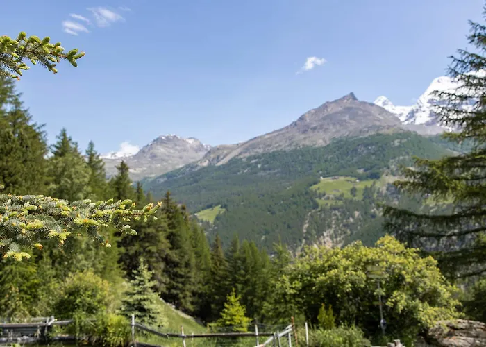 Private Whole-hotel In 360 Alpine Views Sauna & Hot Tub Σαλέ *