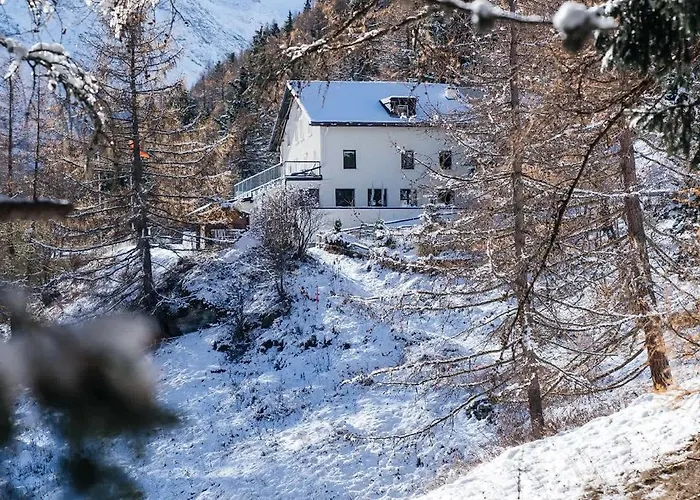 Private Whole-hotel In 360 Alpine Views Sauna & Hot Tub Dağ evi