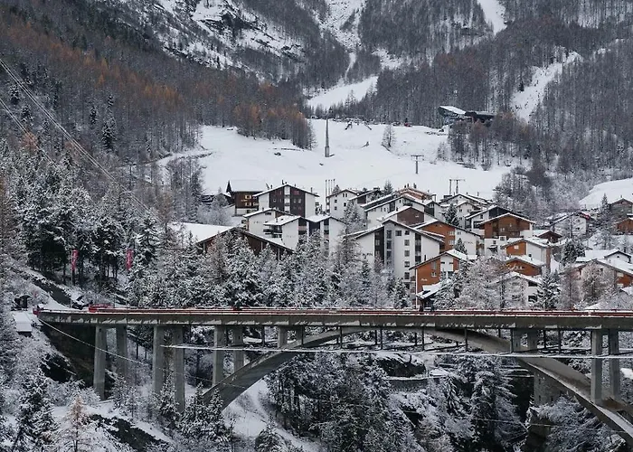 木屋 Private Whole-hotel In 360 Alpine Views Sauna & Hot Tub *