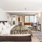 Chalet Private Whole-hotel In 360 Alpine Views Sauna & Hot Tub *