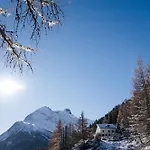 Private Whole-hotel In 360 Alpine Views Sauna & Hot Tub Σαλέ *